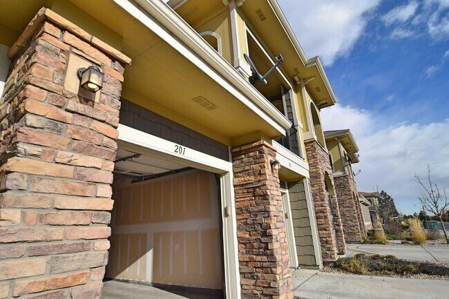 Building Photo - 6242 Kilmer Loop