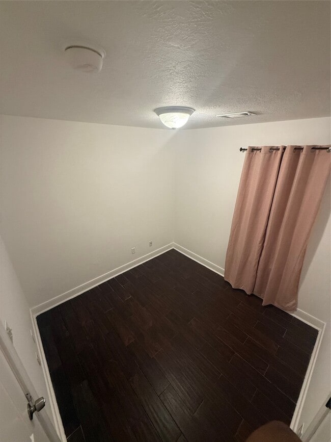 Building Photo - 919 Lovett St