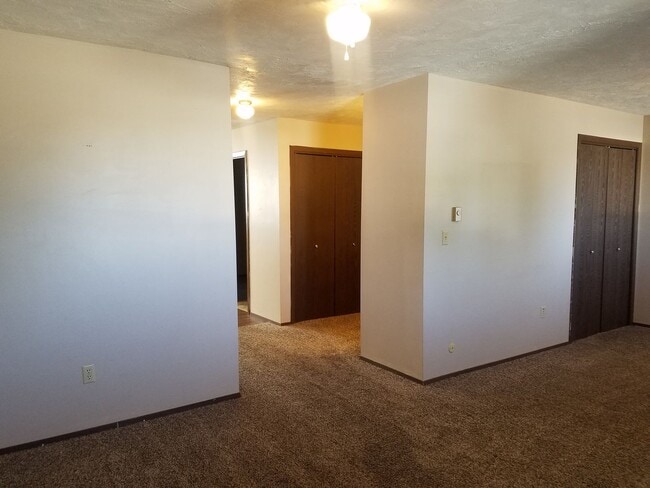 Building Photo - *LEASE TAKEOVER* 1 Bed, 1 Bath condo in Park Place Apartments