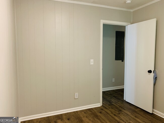 Building Photo - 139 Jack Russell Rd