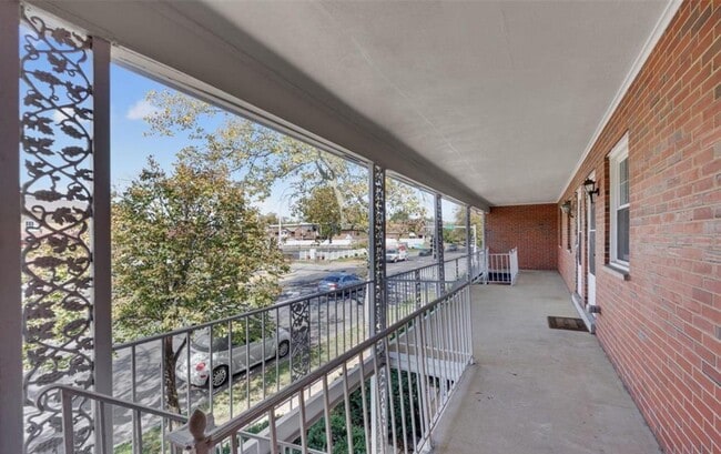 Building Photo - 6304 S Grand Blvd