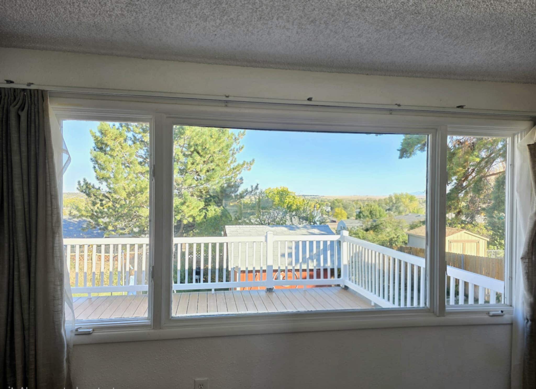 Picture window in Living room. - 1409 2nd West Hill Dr
