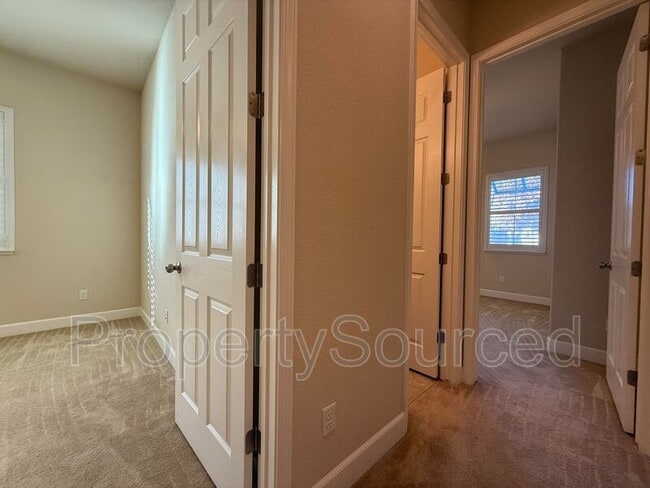 Building Photo - 1086 Harvest Mill Dr