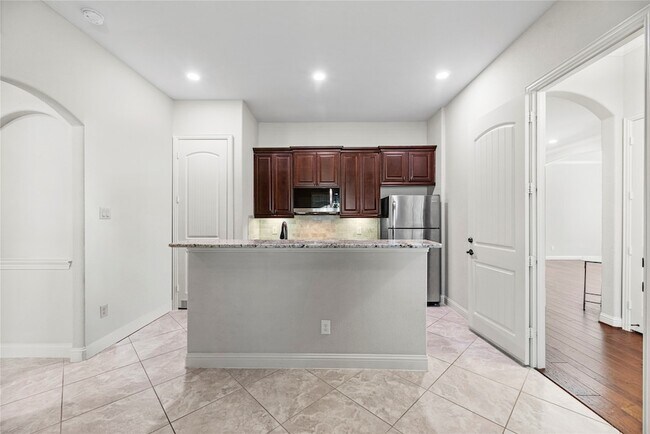 Building Photo - 6407 Sunstone Falls Ln