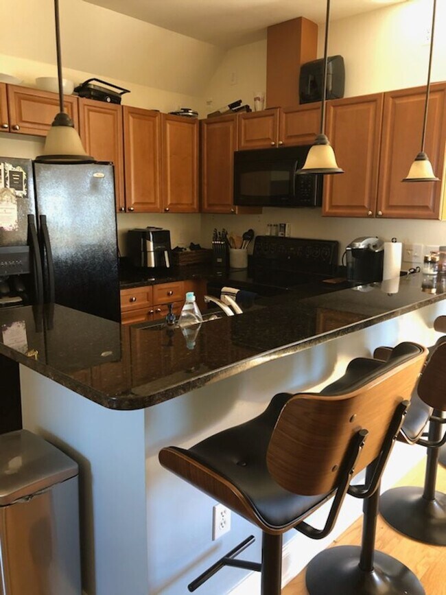 Building Photo - COMING SOON!!!! Riverfront Apartment in de...