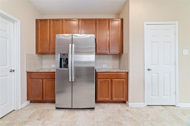 Building Photo - 14735 Cypress Creek Landing