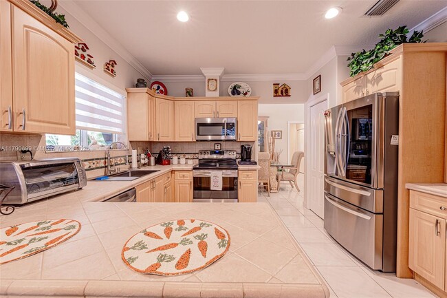 Building Photo - 7821 NW 160th Terrace