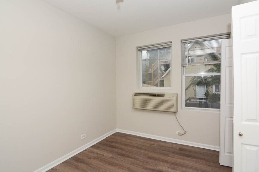 Building Photo - 1655 N Humboldt Blvd