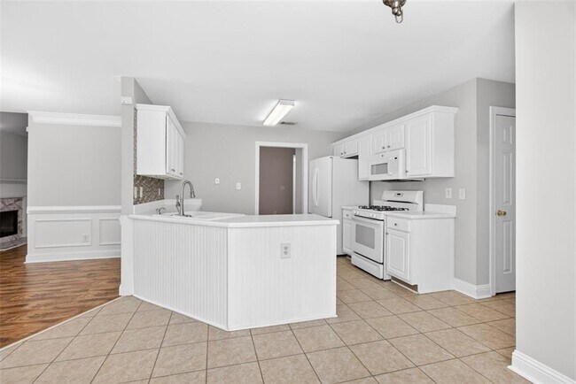 Building Photo - 5630 Saltcreek PIace NE