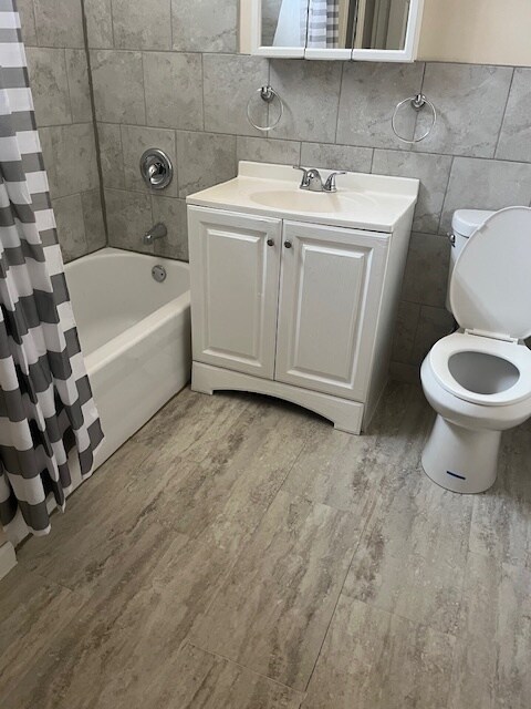 Bathroom - 12705 Honore St