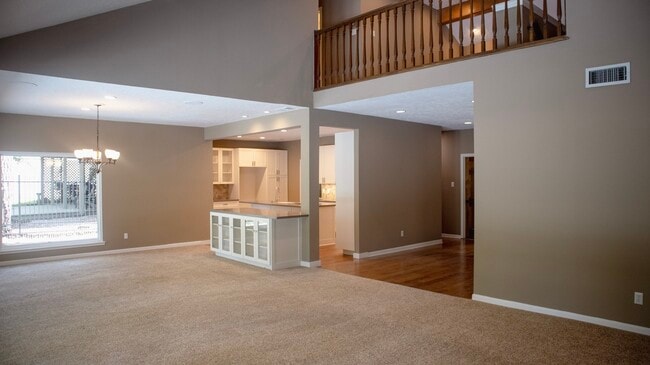 Building Photo - 9 Huntsmans Horn Cir