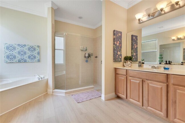 Building Photo - 16313 Birchwood Way