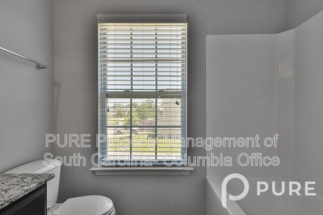 Building Photo - 340 Longfellows Ln