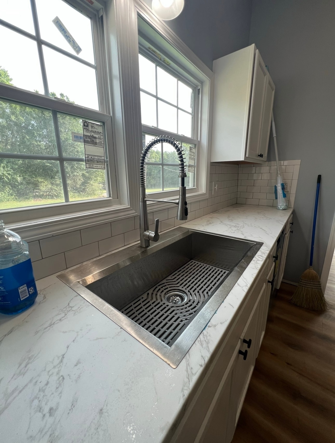 Building Photo - 400 McIver St