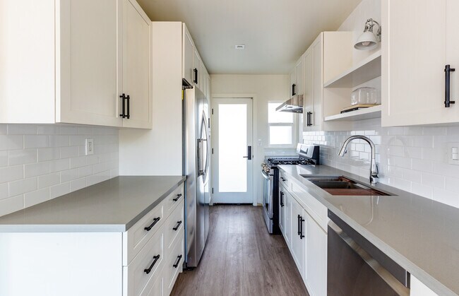 Building Photo - 6459 Sycamore Meadows Dr