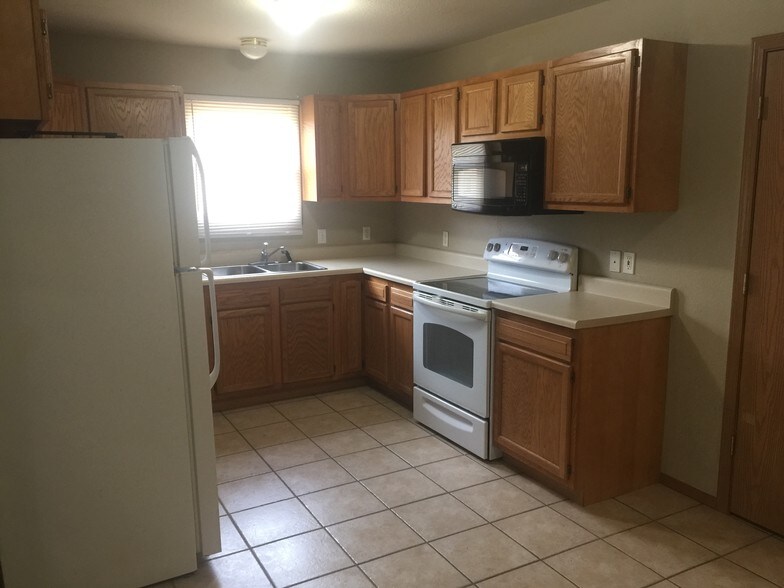 Building Photo - 403 N 6th St