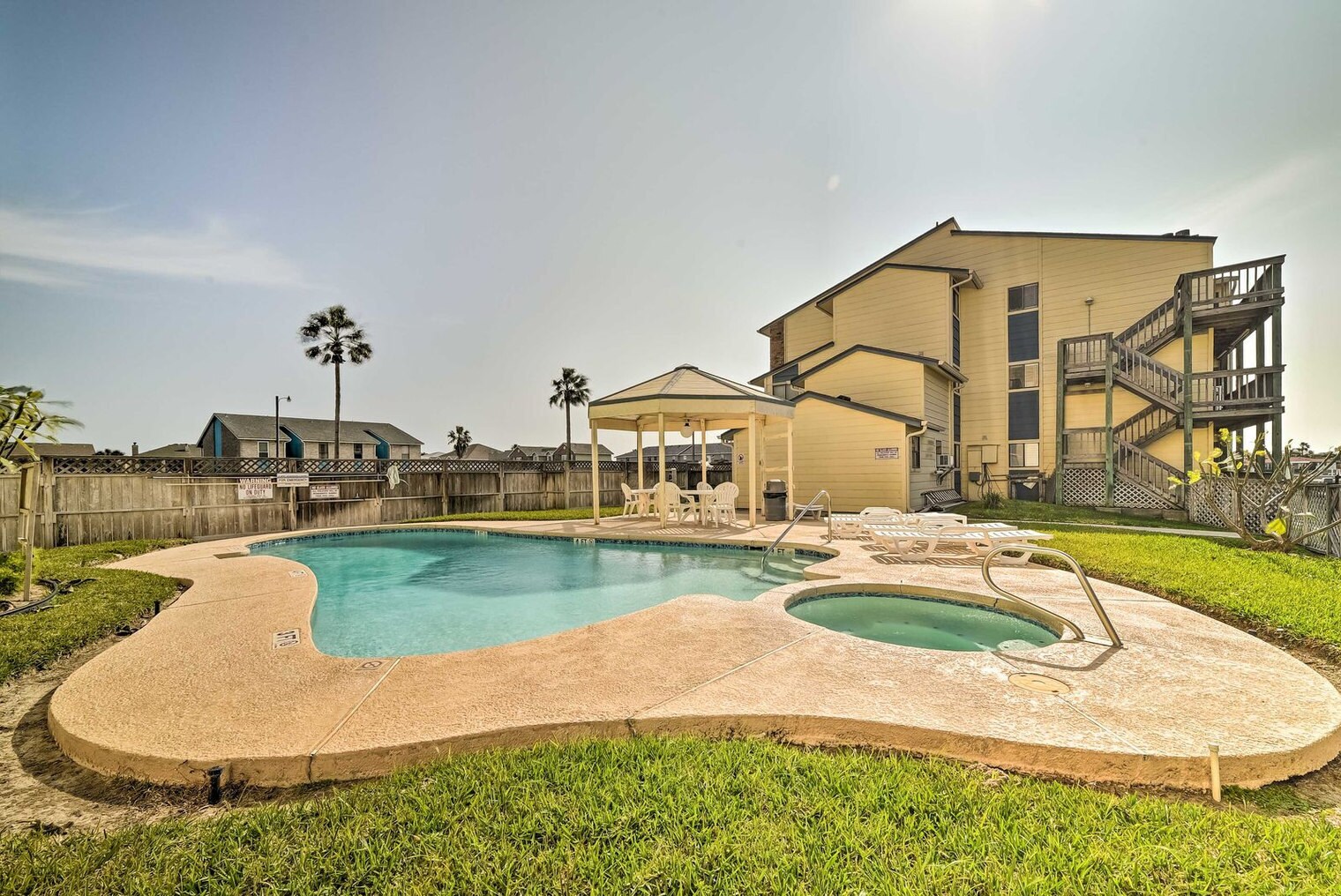 Building Photo - 15425 Fortuna Bay Dr