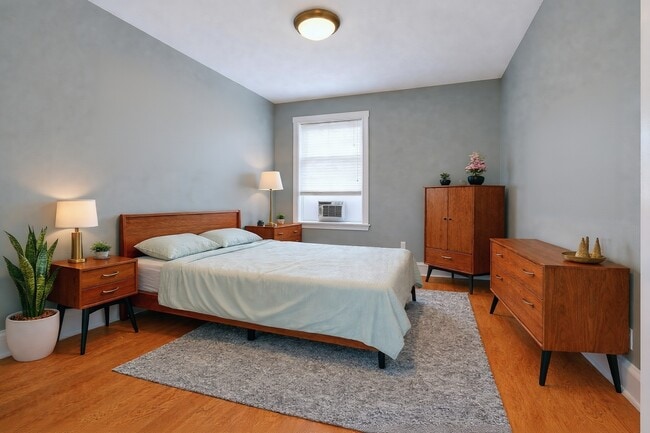 Building Photo - 5454 S Cornell Ave