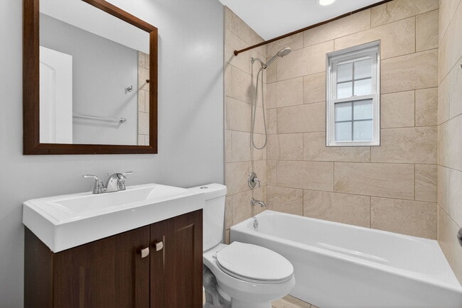 Building Photo - 15 S Waiola Ave