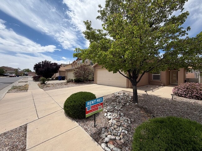 Building Photo - 3 Bedroom Single Story Available Near McMahon Blvd NW & Unser Blvd NW!