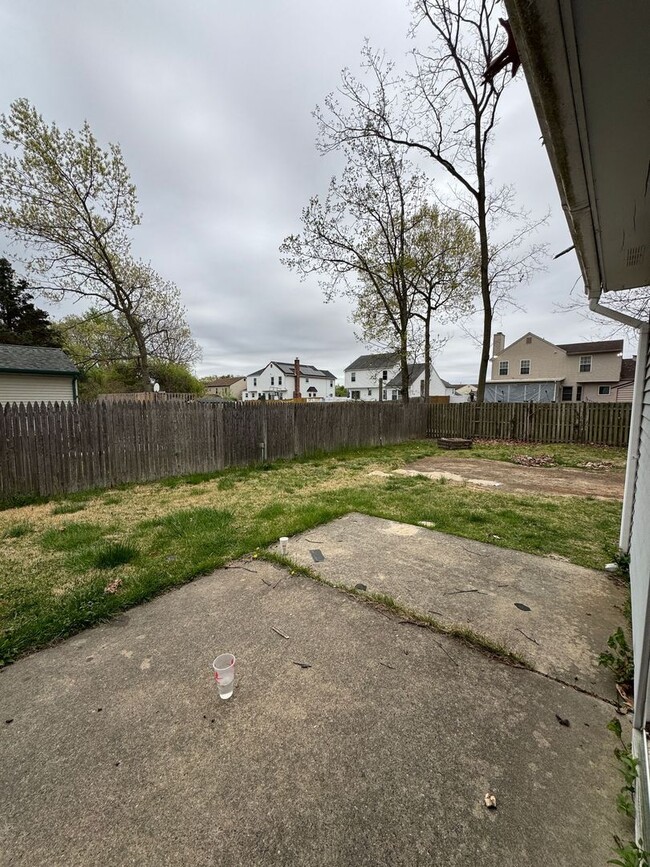 Building Photo - Perfect Single Family House Rental in Sick...