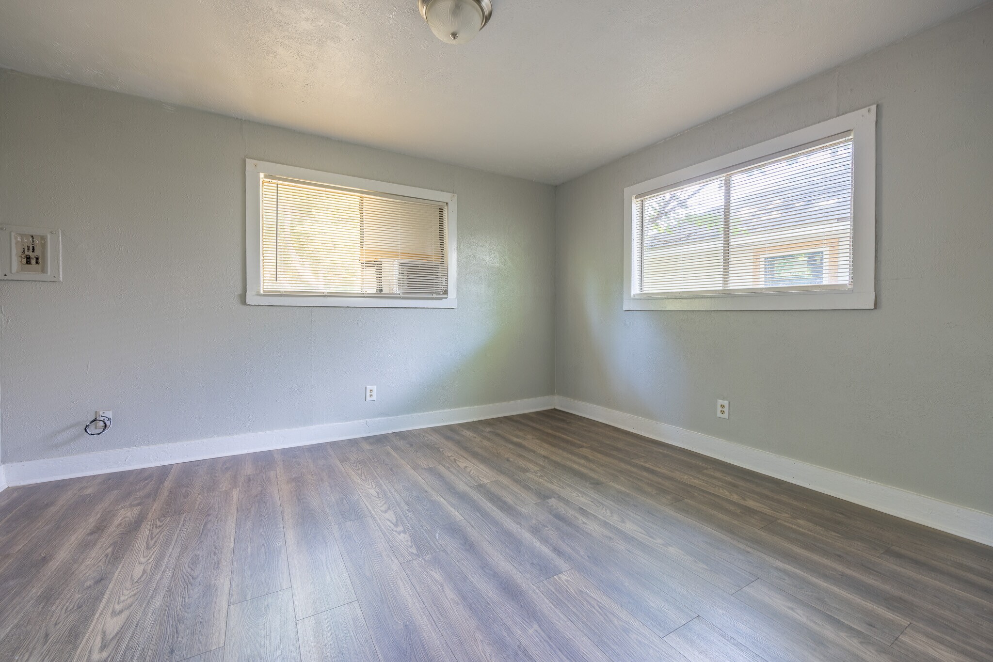 Bedroom - 2818 S Grove St