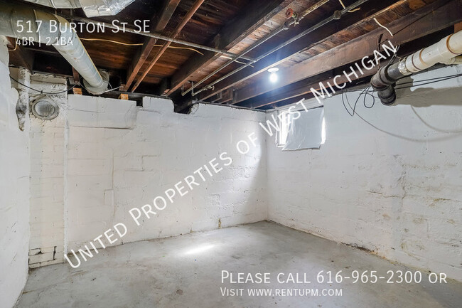 Building Photo - Tours Estimated to Begin 4/9 | 4 Bedroom, ...