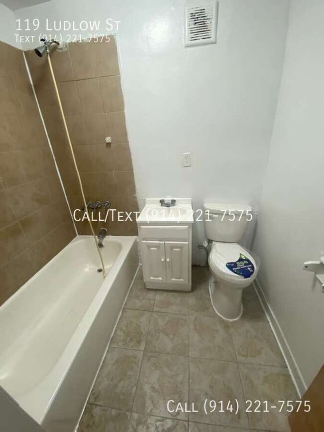 Building Photo - 119 Ludlow St