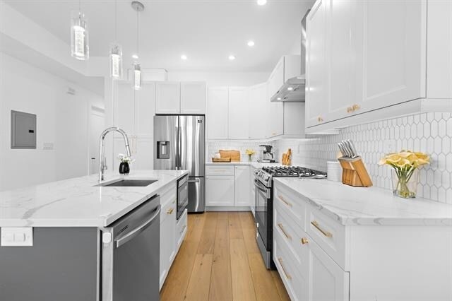 Building Photo - 2602 Palisade Ave