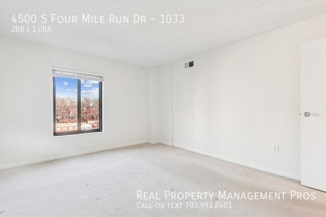 Building Photo - 4500 S Four Mile Run Dr