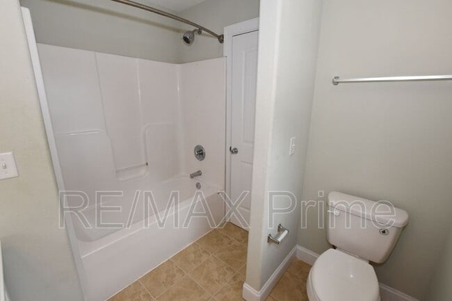 Building Photo - 4923 Krick St