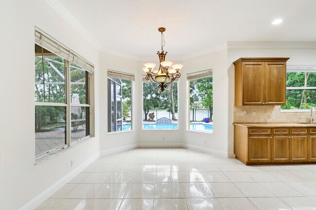 Building Photo - 5029 Forest Dale Dr