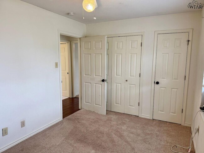 Building Photo - 2941 Stearns Ave