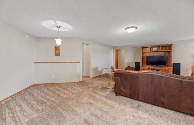 Building Photo - 3224 N Westwind Bay St