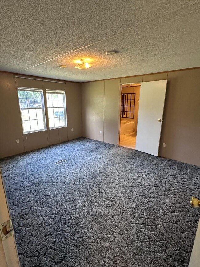 Building Photo - 2501 Henry Gallman Rd