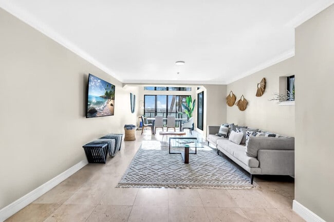 Building Photo - 6345 Collins Ave