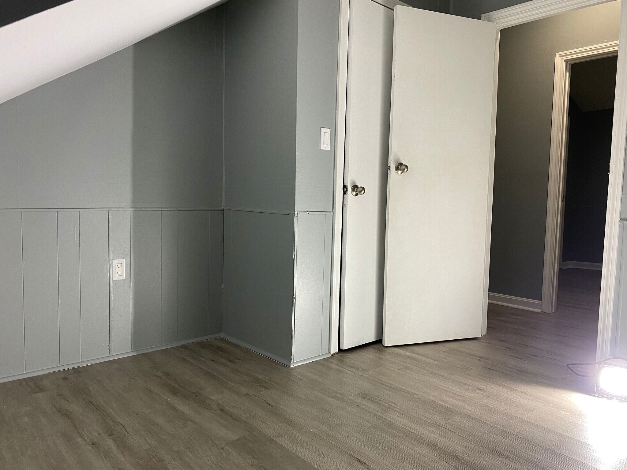 Building Photo - 515 Hollis Rd