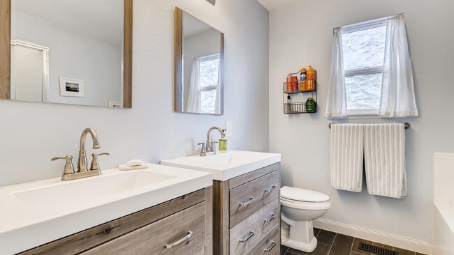 Building Photo - Spacious 4 Bedroom in 80923 FIRST WEEK FREE