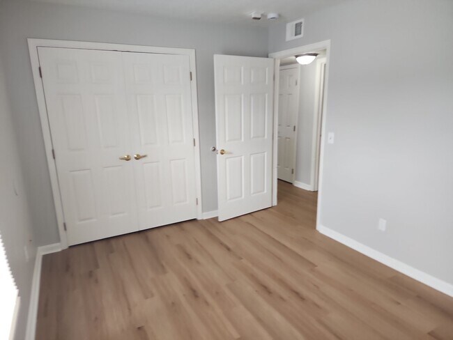 Building Photo - 4101 Blue Lick Ct