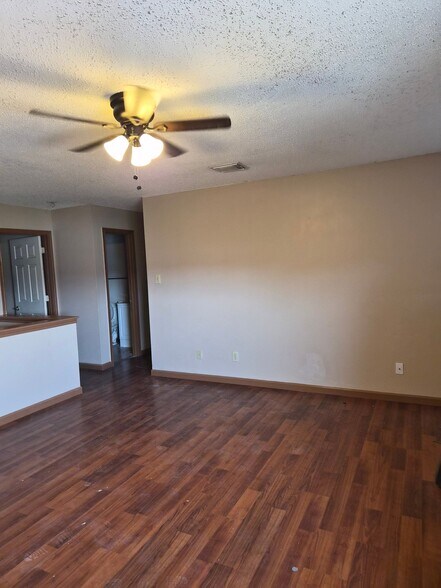 Building Photo - 6007 Secret Shores