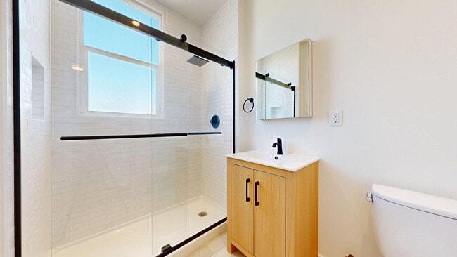 Building Photo - 445 Octavia St