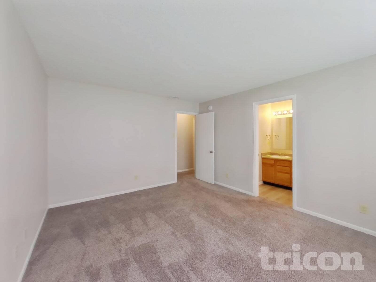 Building Photo - 1905 Blue Pine Ln