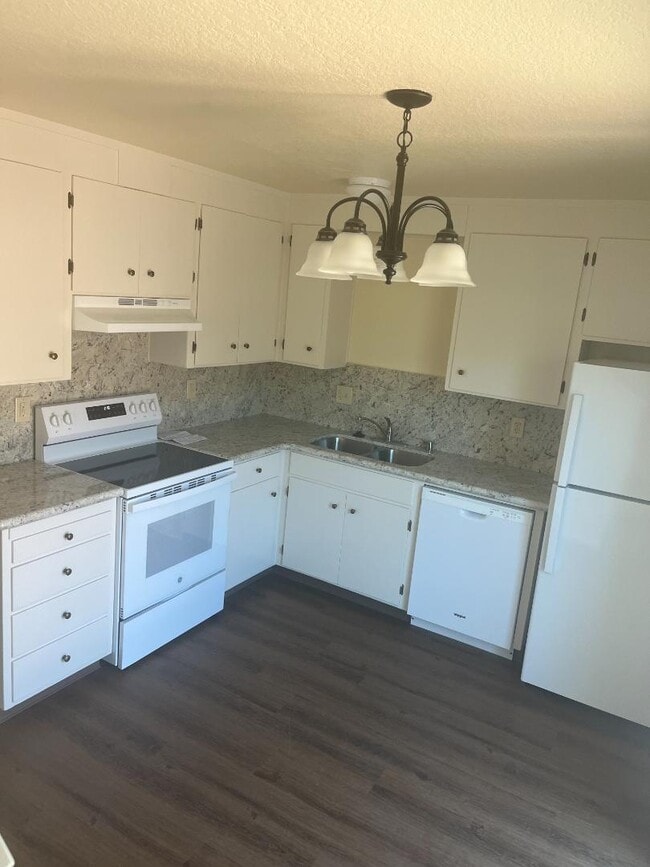 Building Photo - 42 Washington St