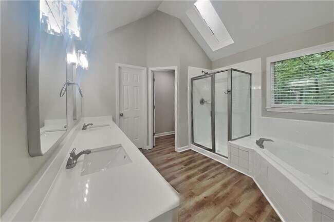 Building Photo - 4570 Thicket Trail