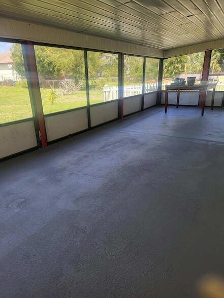 Building Photo - 613 SW Pueblo Terrace