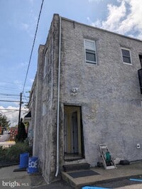 Building Photo - 301 W Evesham Rd