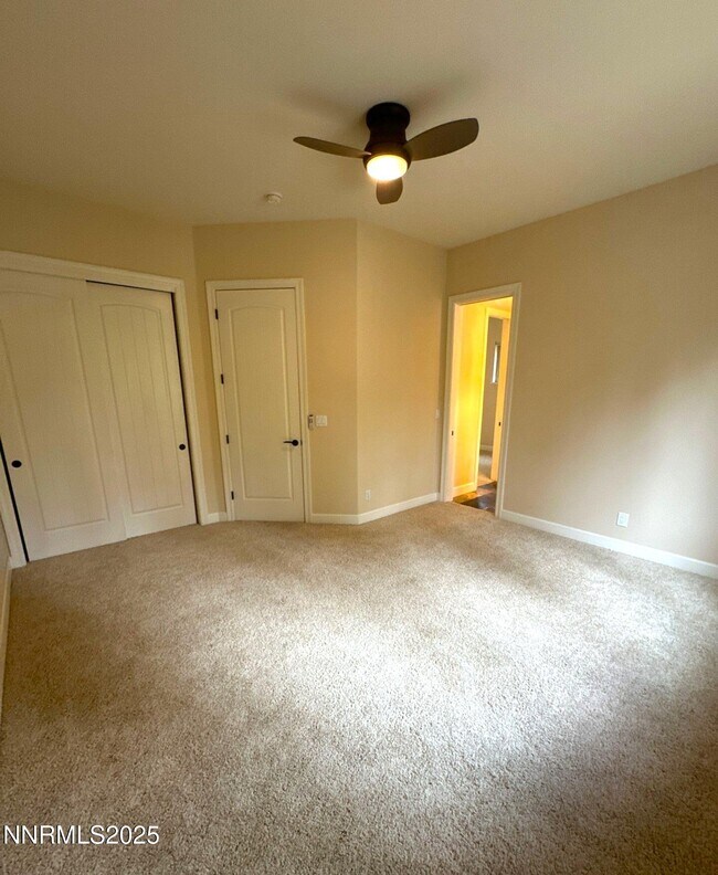 Building Photo - 132 Waterford Ct
