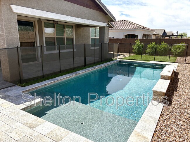 Building Photo - 10326 E Corbin Ave