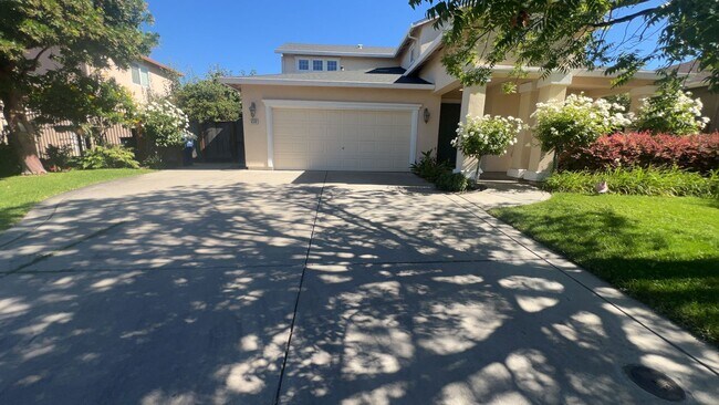 Building Photo - 6598 Aggies Ct