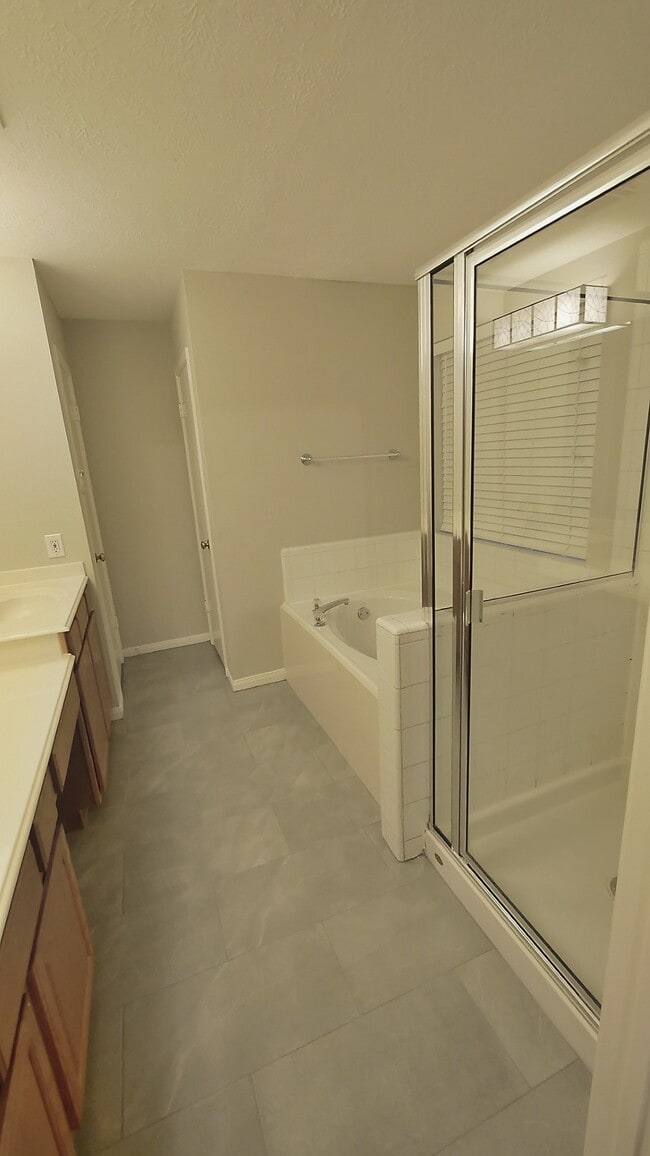 Building Photo - 1335 Hidden Canyon Rd